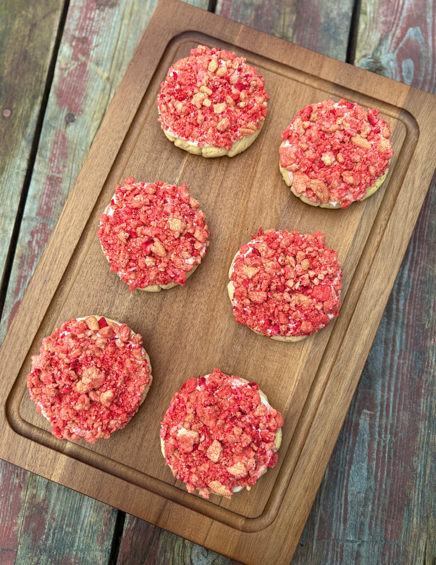 Strawberry Shortcake Cheesecake Crunch Cookies