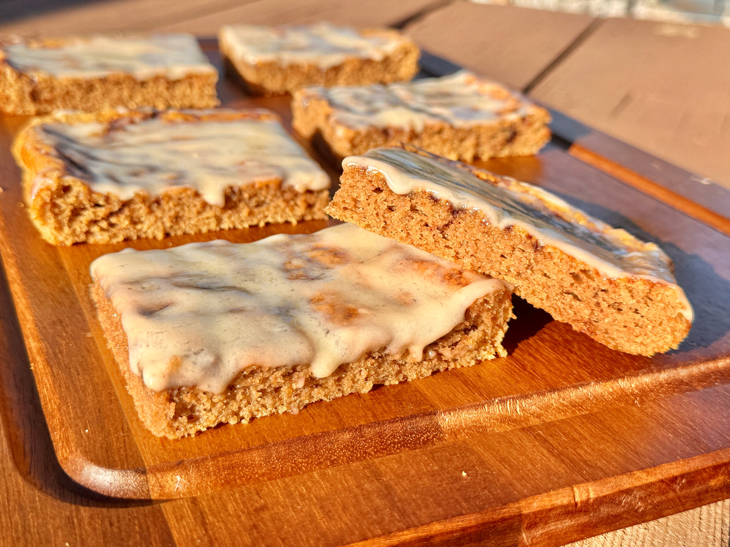 High-Protein Frosted Cinnamon Roll Bars Recipe